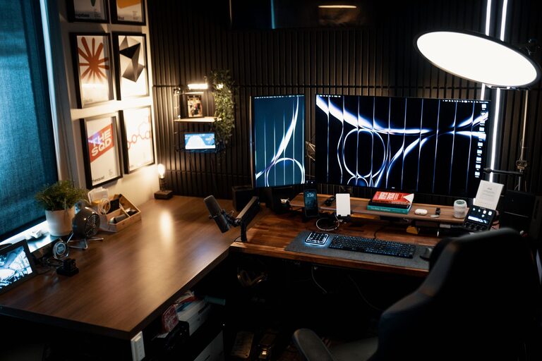 Tips for Creating a Cozy and Functional Home Workspace